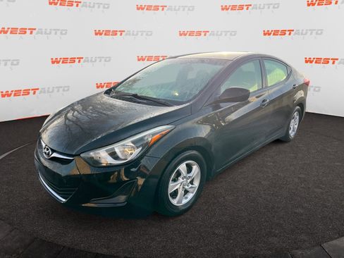 Used 2015 Hyundai Elantra SE image 1