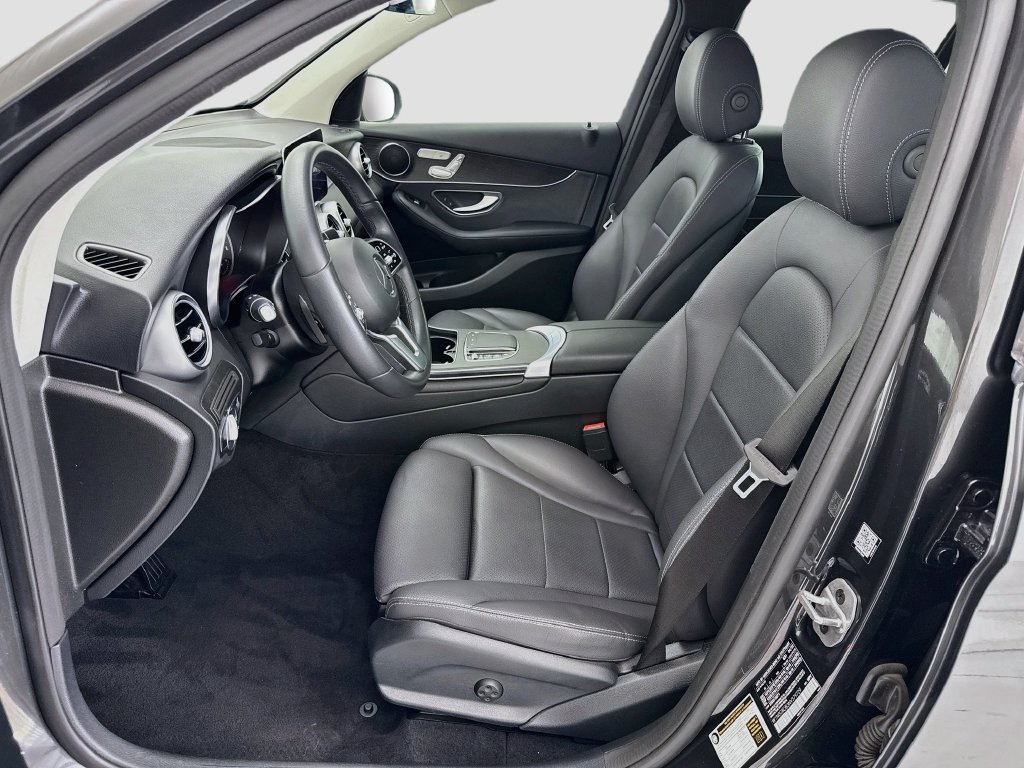 Certified 2022 Mercedes-Benz GLC 300 image 17