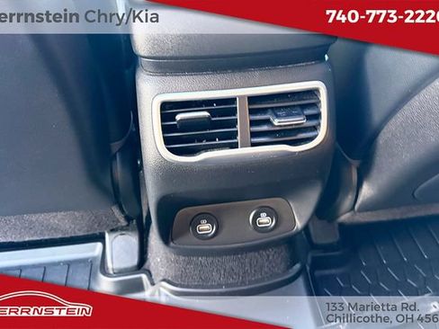 Used 2023 Hyundai Santa Fe SEL w/ Premium Package AWD/4WD image 23