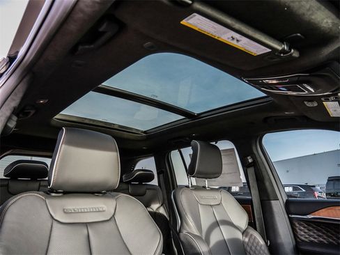 New 2026 Jeep Grand Cherokee Summit image 16