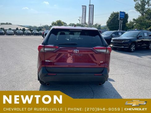 Used 2023 Toyota RAV4 LE FWD image 13