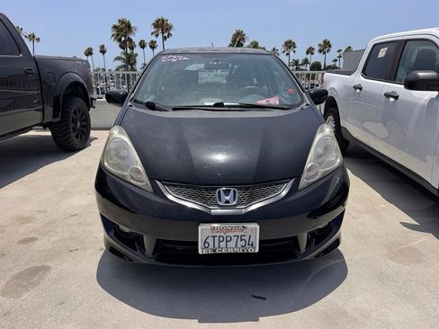 Used 2011 Honda Fit Sport image 2