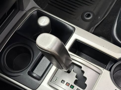 Used 2010 Toyota 4Runner SR5 w/ Premium Pkg w/Leather image 22