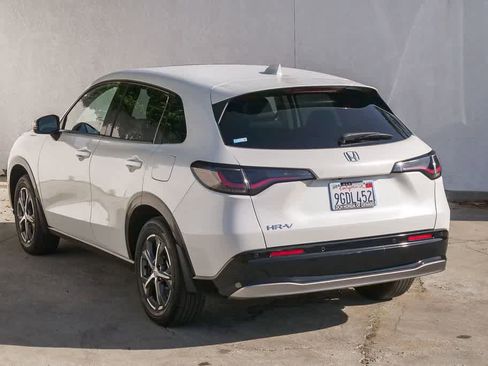 Used 2023 Honda HR-V EX-L image 9