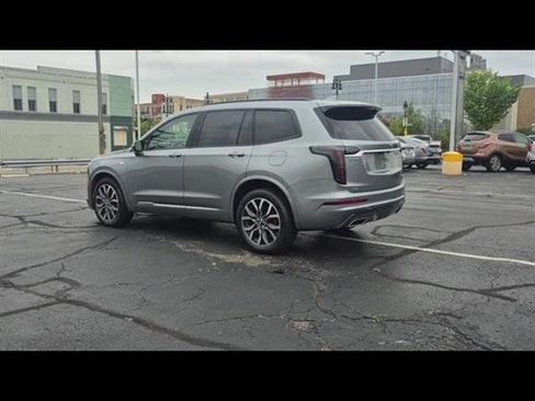 Used 2024 Cadillac XT6 Sport image 24