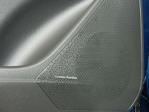 New 2026 Kia Niro Wave w/ Wave Preserve Package FWD image 20