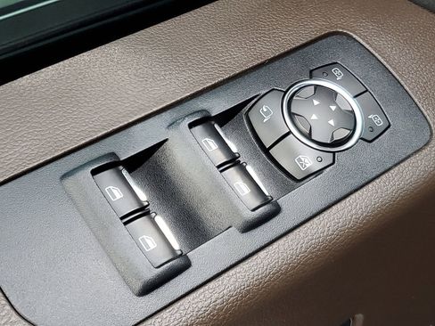 Used 2016 Ford F150 King Ranch w/ Equipment Group 601A Luxury image 17