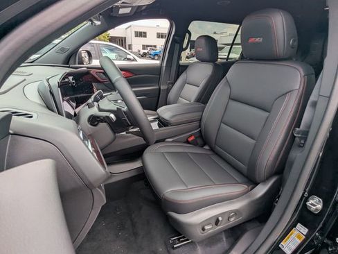 New 2026 Chevrolet Traverse Z71 w/ Enhanced Driving Package AWD/4WD image 4