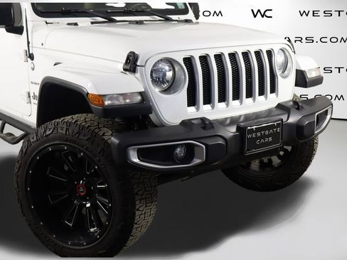 Used 2018 Jeep Wrangler Unlimited Sahara AWD/4WD image 49
