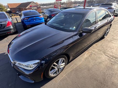 Used 2017 BMW 750i xDrive image 13
