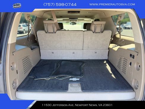 Used 2015 Chevrolet Suburban LTZ AWD/4WD image 6