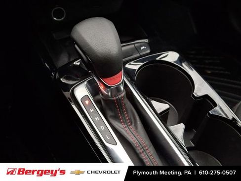 Certified 2024 Chevrolet Trax RS w/ Sunroof Package image 18