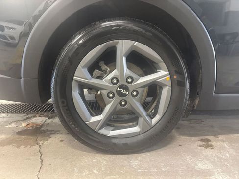 Used 2025 Kia K4 LXS image 30