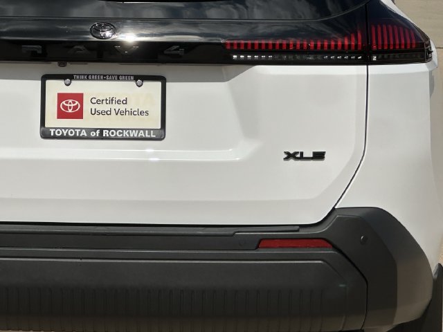 Used 2026 Toyota RAV4 XLE Premium w/ Panoramic Sun Roof Package AWD/4WD image 6