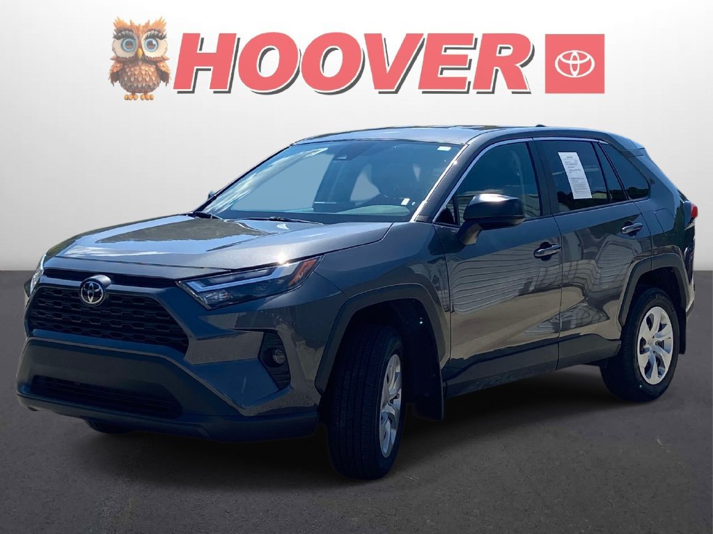 Used 2025 Toyota RAV4 LE FWD image 5