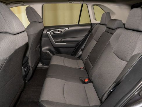 Used 2025 Toyota RAV4 XLE w/ Convenience Package image 8