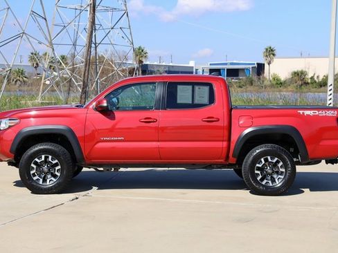 Used 2018 Toyota Tacoma TRD Off-Road image 5