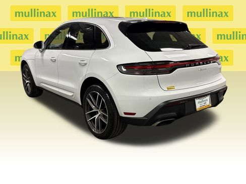 Used 2024 Porsche Macan image 14