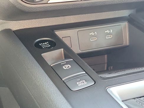 Certified 2025 Nissan Kicks SV w/ SV Premium Package image 38