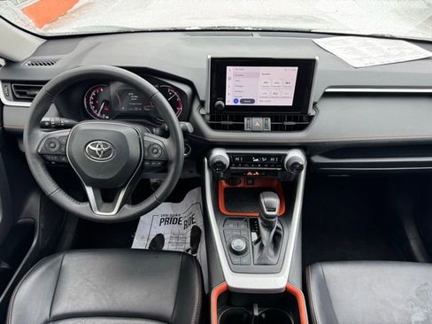 Used 2024 Toyota RAV4 Adventure image 17