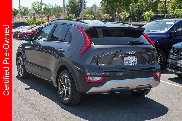 Certified 2025 Kia Niro EX FWD image 5