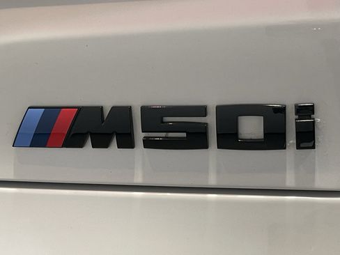 Used 2019 BMW X5 xDrive50i w/ M Sport Package AWD/4WD image 24