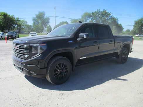 New 2026 GMC Sierra 1500 Elevation w/ Elevation Premium Package AWD/4WD image 10