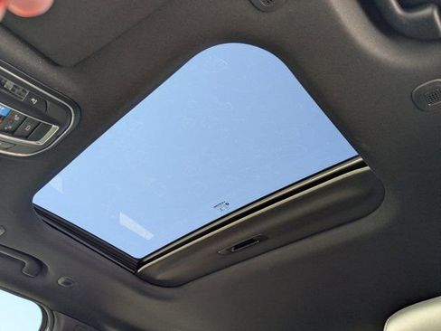 New 2026 Jeep Grand Cherokee Altitude image 22