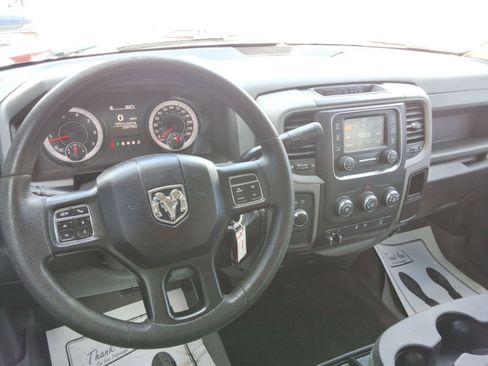 Used 2016 RAM 2500 Tradesman w/ Chrome Appearance Group image 12