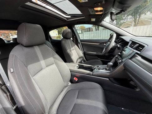Used 2019 Honda Civic EX image 31