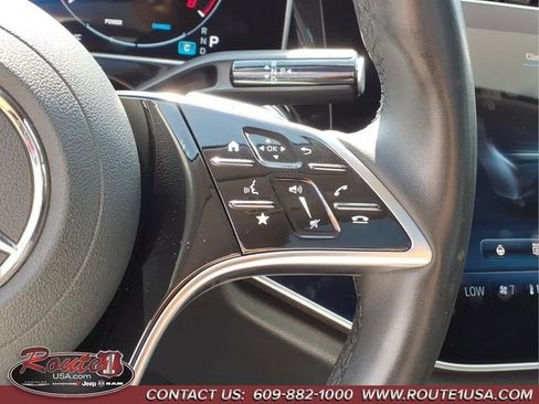 Used 2025 Mercedes-Benz E 350 4MATIC Sedan image 16