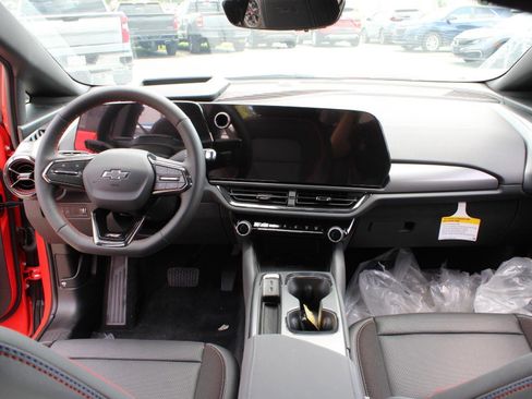 New 2025 Chevrolet Equinox EV RS w/ Convenience Package II image 53