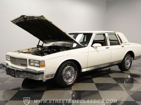 Used 1989 Chevrolet Caprice Classic Brougham image 31