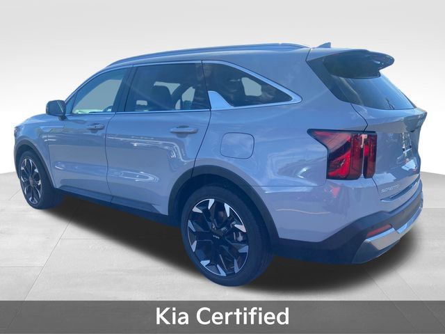 Used 2025 Kia Sorento EX w/ Panoramic Sunroof Package FWD image 5