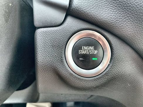 Certified 2024 Chevrolet Equinox LT FWD image 16