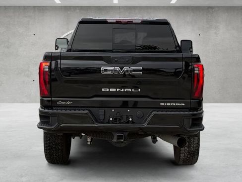 Used 2024 GMC Sierra 3500 Denali Ultimate AWD/4WD image 15