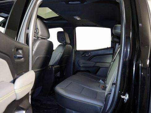 Used 2024 Chevrolet Colorado ZR2 w/ ZR2 Convenience Package III image 16