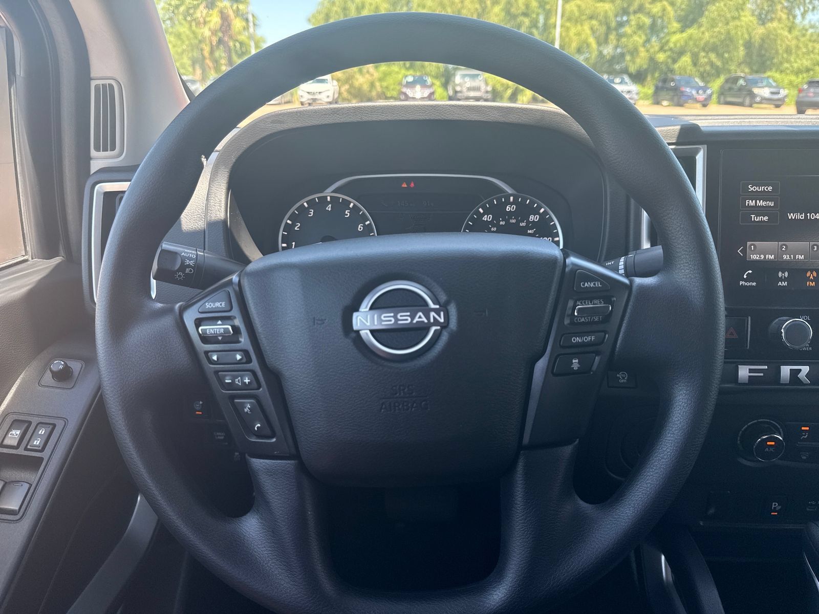 Used 2025 Nissan Frontier SV RWD image 14