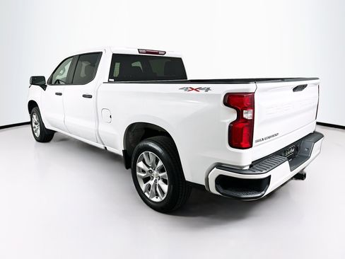 Used 2019 Chevrolet Silverado 1500 Custom w/ Custom Value Package AWD/4WD image 5