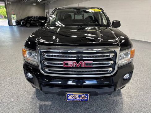 Used 2017 GMC Canyon SLE w/ SLE Convenience Package AWD/4WD image 2
