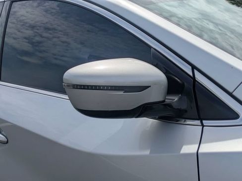 Used 2017 Nissan Murano SV FWD image 10