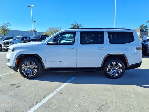 Used 2024 Jeep Wagoneer Series II image 8