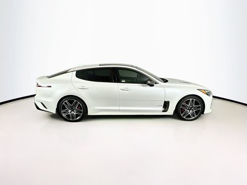Used 2022 Kia Stinger GT2 RWD image 10