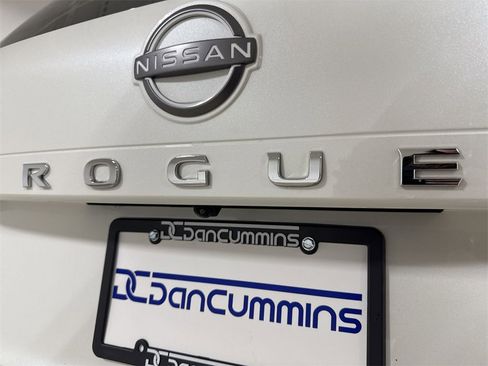 Used 2023 Nissan Rogue SL w/ SL Premium Package image 27