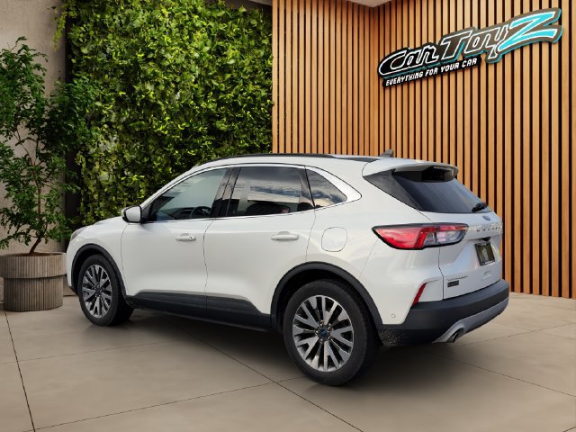 Used 2021 Ford Escape Titanium FWD image 11