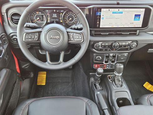New 2025 Jeep Wrangler Unlimited Rubicon image 27