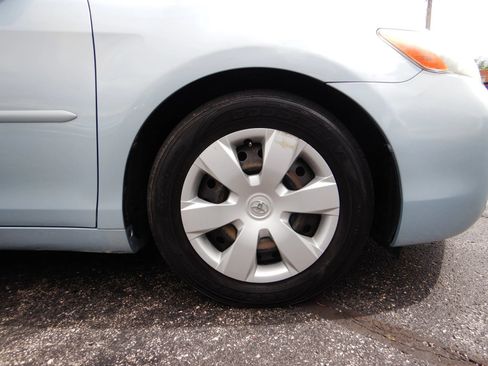 Used 2007 Toyota Camry LE FWD image 28
