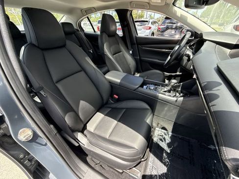 Used 2022 MAZDA MAZDA3 s image 26
