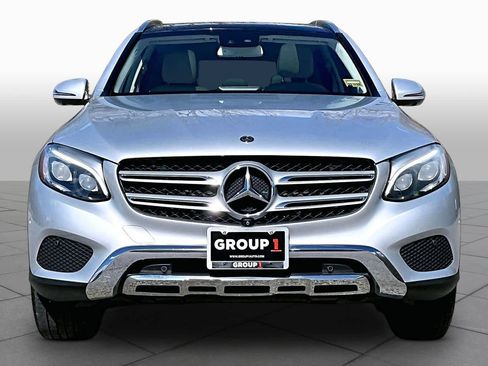 Used 2019 Mercedes-Benz GLC 300 4MATIC image 4