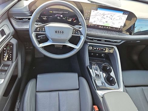 Used 2025 Audi Q5 Premium Plus w/ Premium Plus image 21